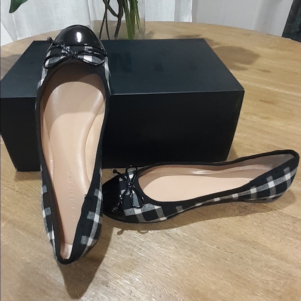 Banana Republic Flat Canvas Plaid